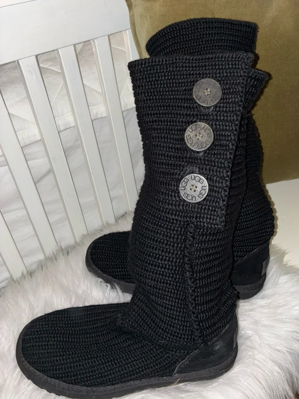 UGG material designed